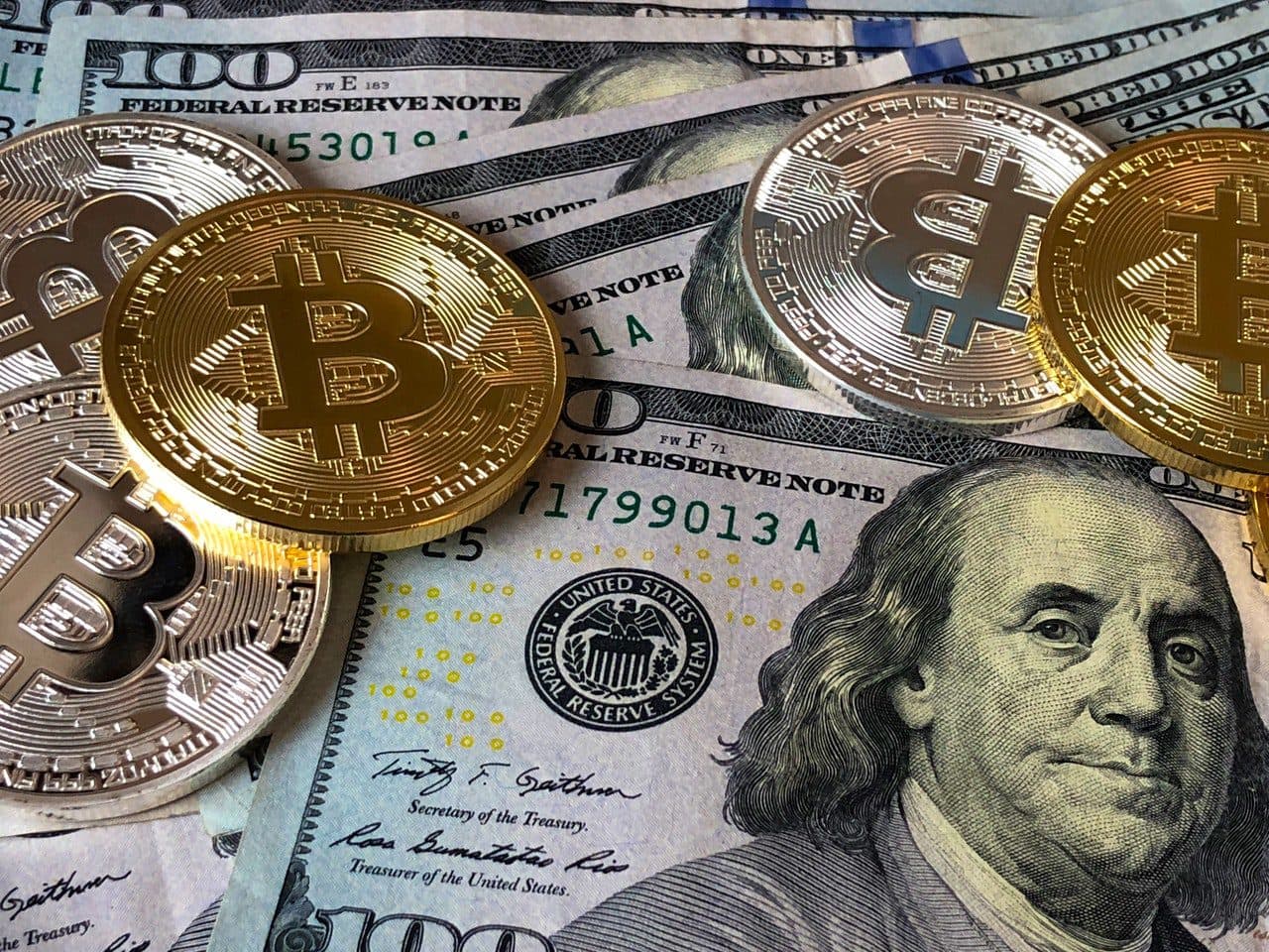 Elon Musk afirma que apoya a las criptomonedas ante el dinero fiduciario