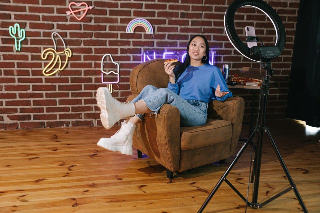 Influencers y Youtubers peruanos en la mira de la SUNAT